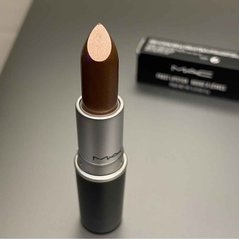 MAC ICON Lipstick ~ frost 326